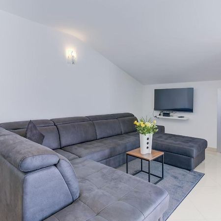Apartment Cosic Green 克罗诺维察 外观 照片