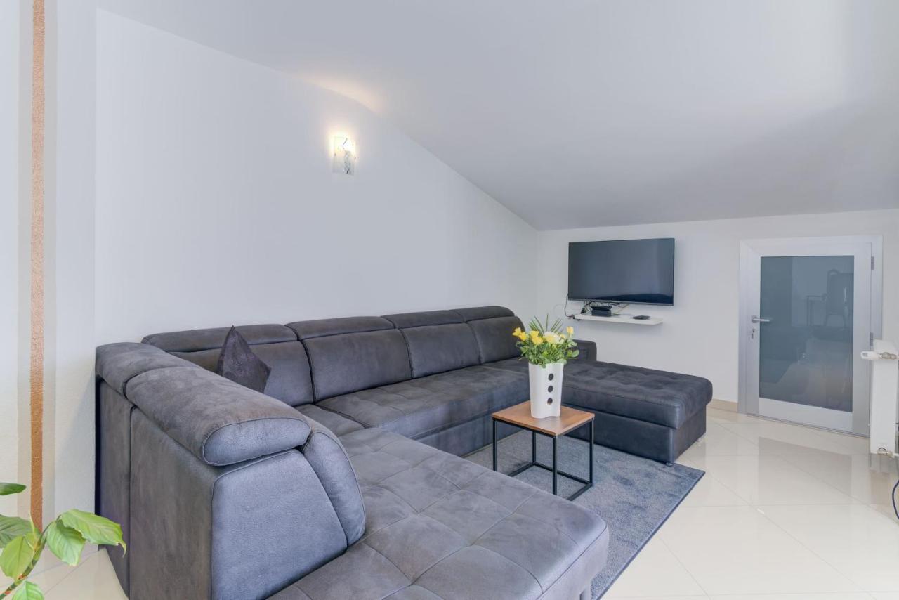 Apartment Cosic Green 克罗诺维察 外观 照片