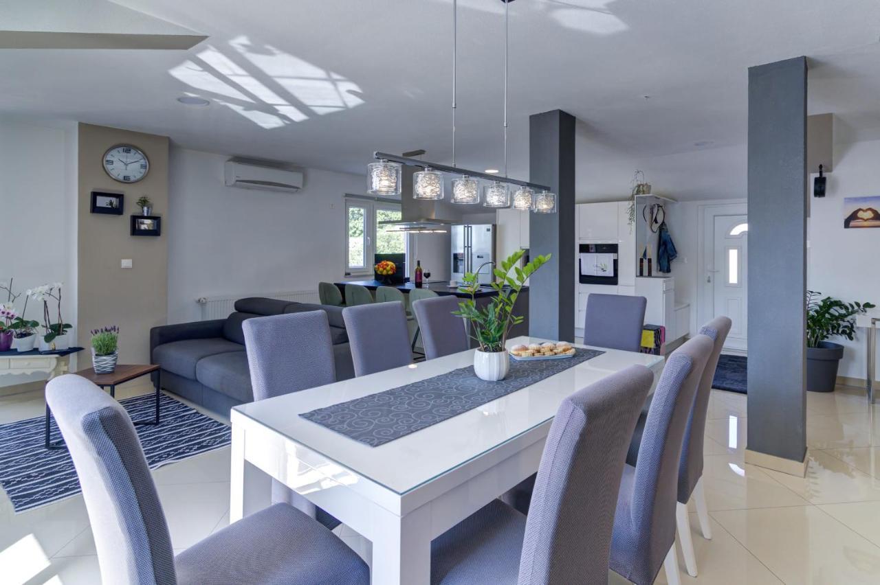 Apartment Cosic Green 克罗诺维察 外观 照片